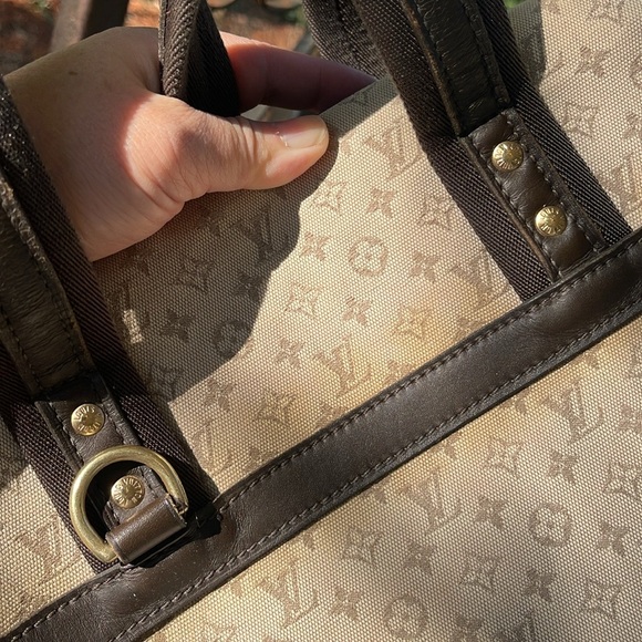 Authentic Louis Vuitton Mini Lin Josephine GM - Picture 17 of 17